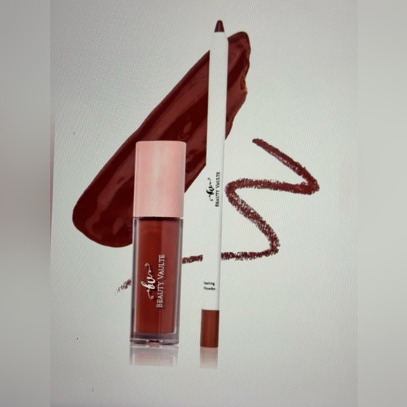 Beauty Vault - Lip Gloss & Lip  Liner in Feeling Phoebe - Picture 2 of 4